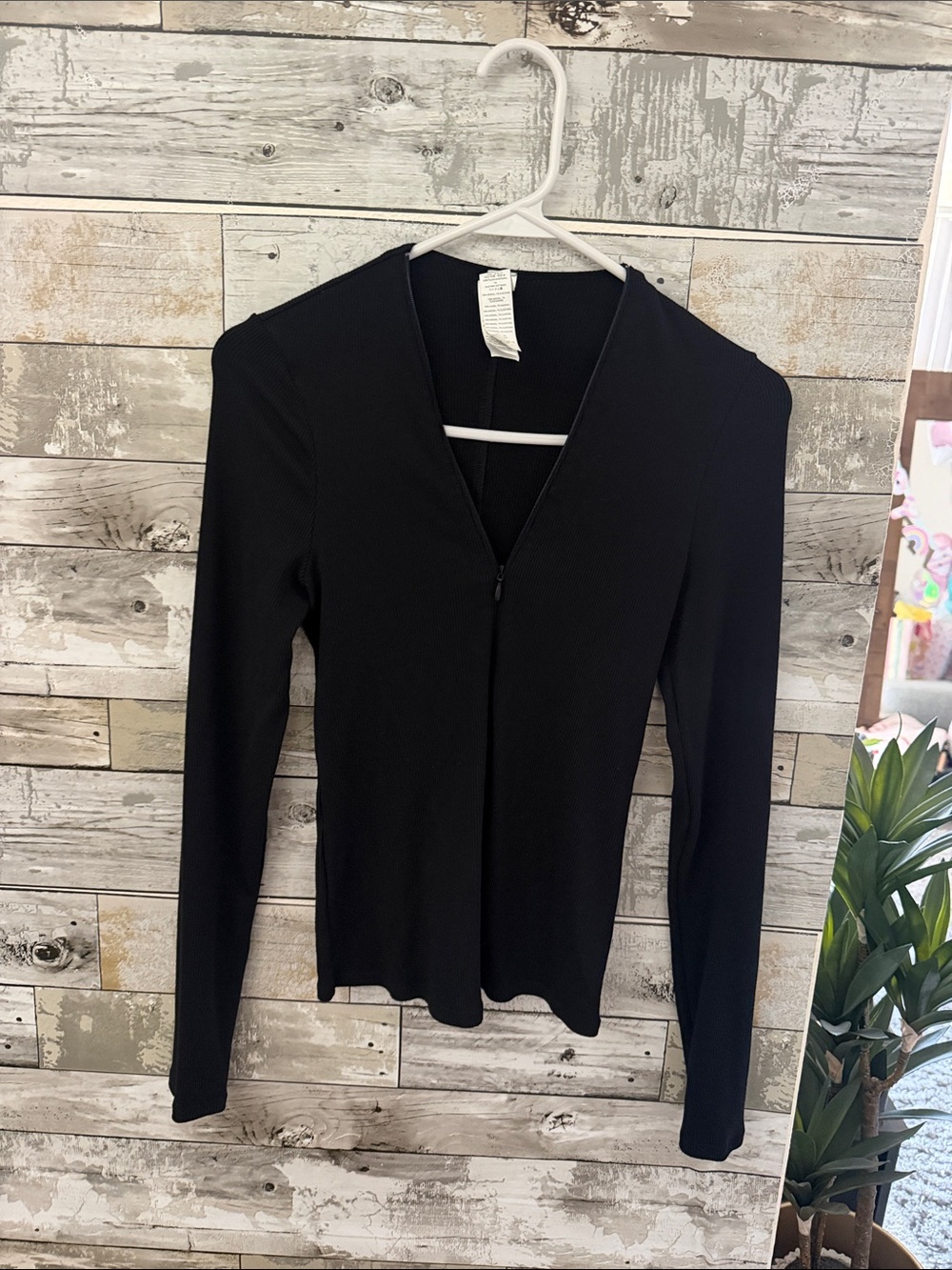 Alo yoga Ribbed Mesmerize Long Sleeve - Picture 8 of 9